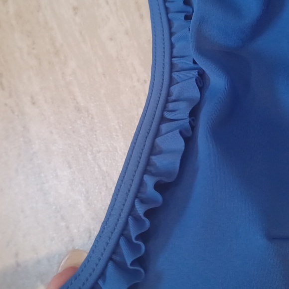 NWT Tommy Hilfiger Blue Ruffled Bikini Top - Picture 5 of 10